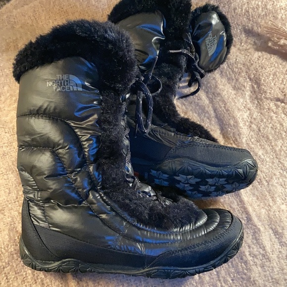 North Face Nuptse Fur Iv Boots Womens 